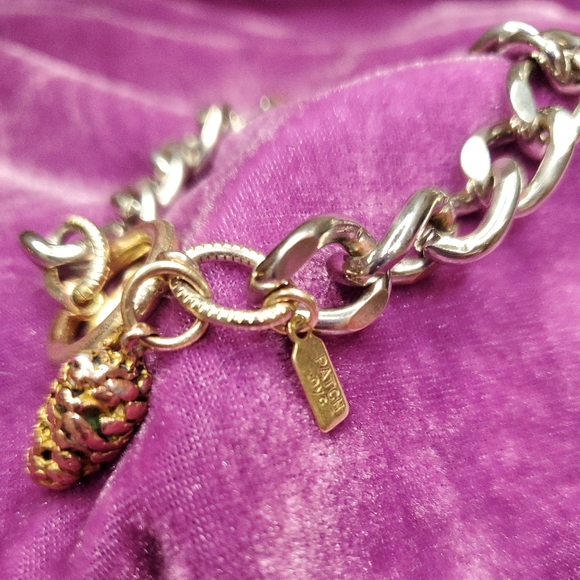 Patch NYC silver toned chunky bracelet - Picture 3 of 8